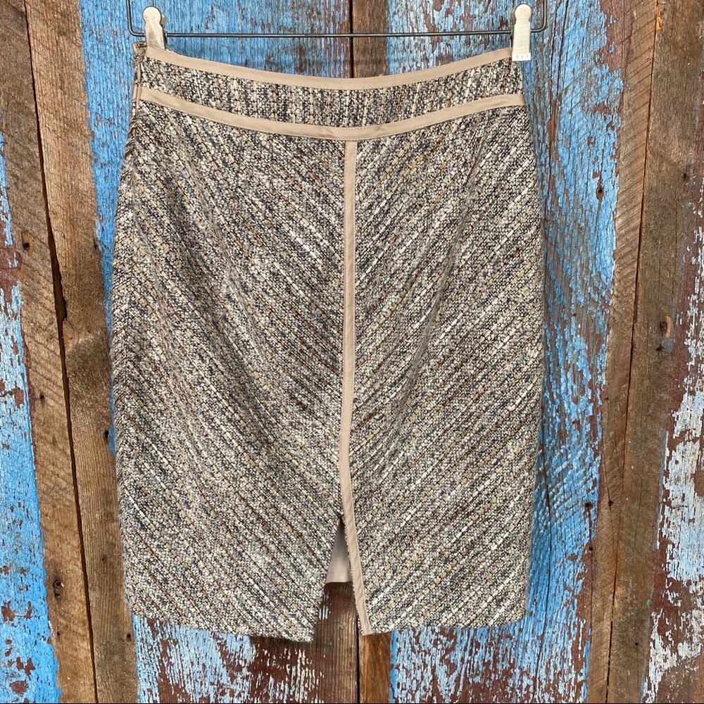 White House Black Market Gray Tweed Mini Skirt - Picture 6 of 7